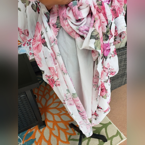 Dress - Picture 4 of 4